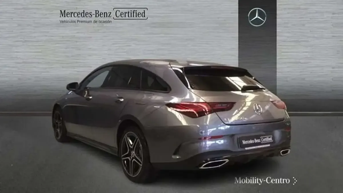 Usado Mercedes CLA250e 218 CV (160 kW) 2025 Gris Coupe