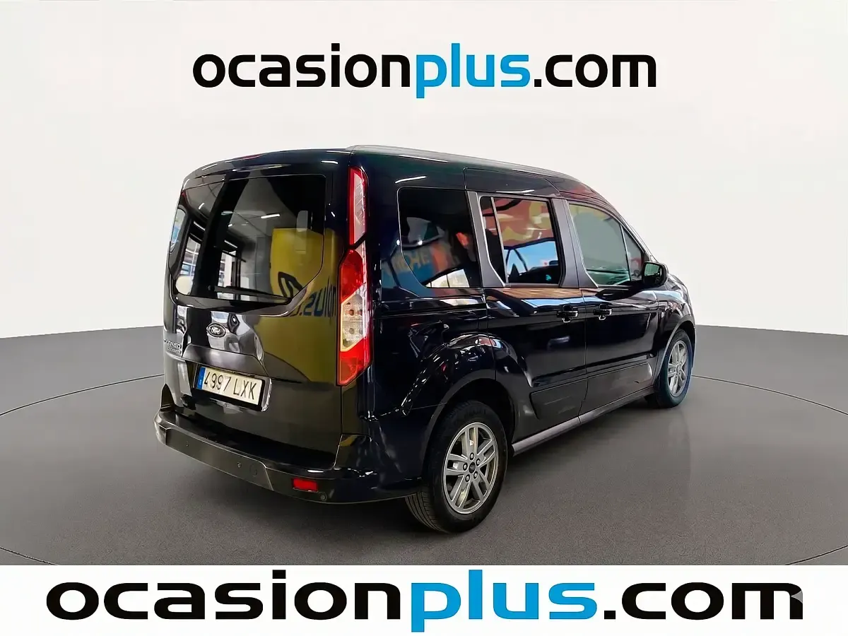 Usado Ford Tourneo Connect Titanium 120 CV (88 kW) 2022 Negro Monovolumen