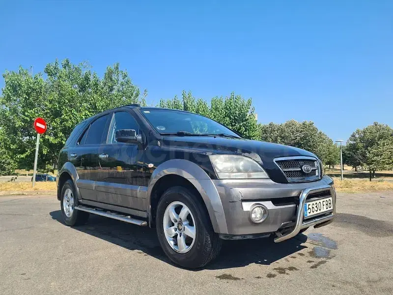 Usado Kia Sorento 170 CV (125 kW) 2006 Gris / plata SUV