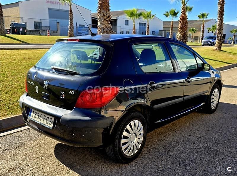Negro Usado 2006 Peugeot 307 Berlina | 1499 € (Super precio) - Imagen 1/4