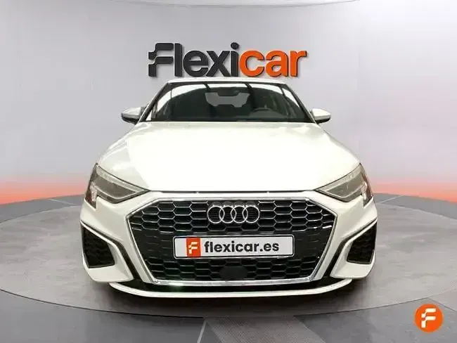 Usado Audi A3 150 CV (110 kW) 2021 Blanco Berlina