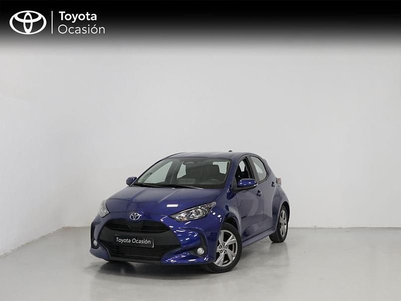 Usado Toyota Yaris Hybrid Active 116 CV (85 kW) 2025 Azul Berlina