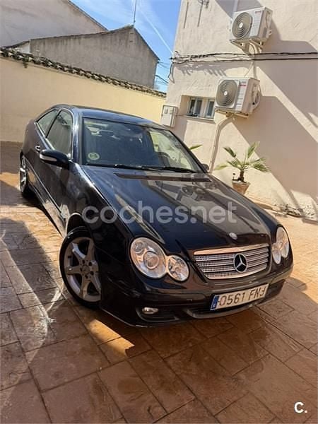 Usado Mercedes C220 Sport Edition 150 CV (110 kW) 2007 Negro Berlina