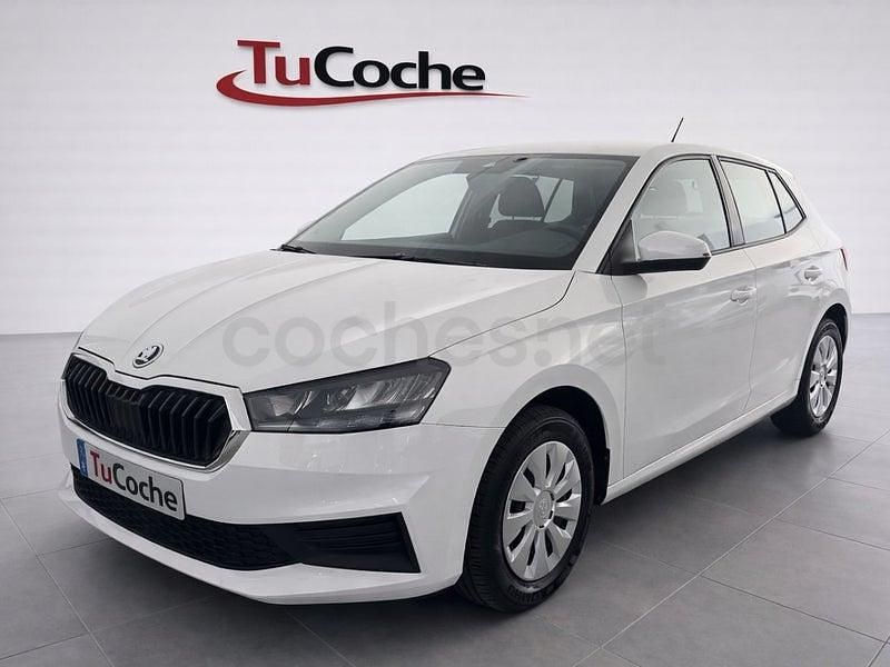 Usado Skoda Fabia Ambition 95 CV (69 kW) 2022 Blanco Utilitario