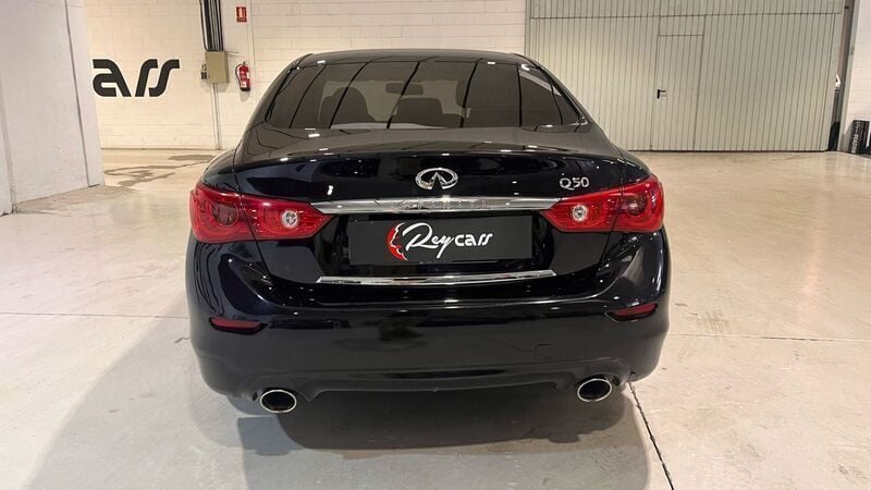 Usado Infiniti Q50 Premium 170 CV (125 kW) 2017 Negro Berlina