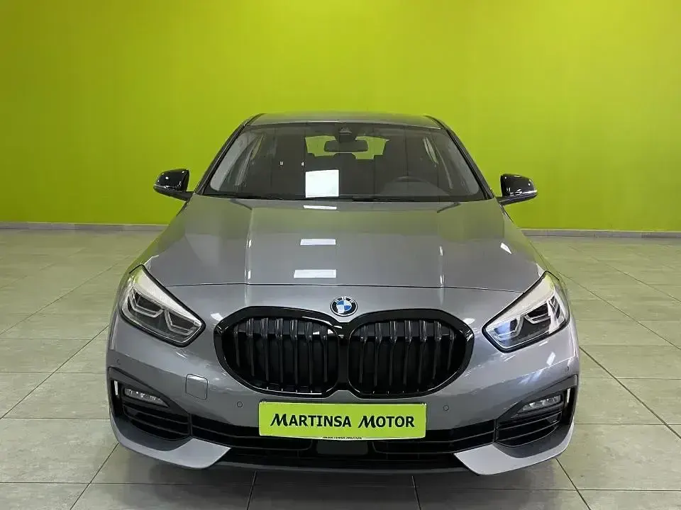 Begagnad BMW 116 Comfort Edition 116 HK (85 kW) 2023 Grå Halvkombi