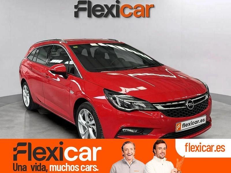Usado Opel Astra Dynamic 125 CV (91 kW) 2019 Rojo Familiar