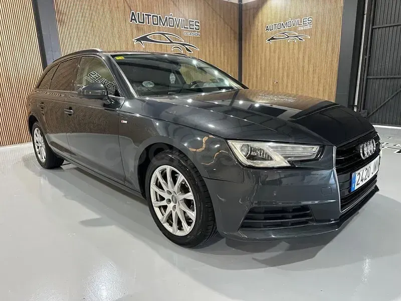 Usado Audi A4 150 CV (110 kW) 2016 Gris / plata Familiar