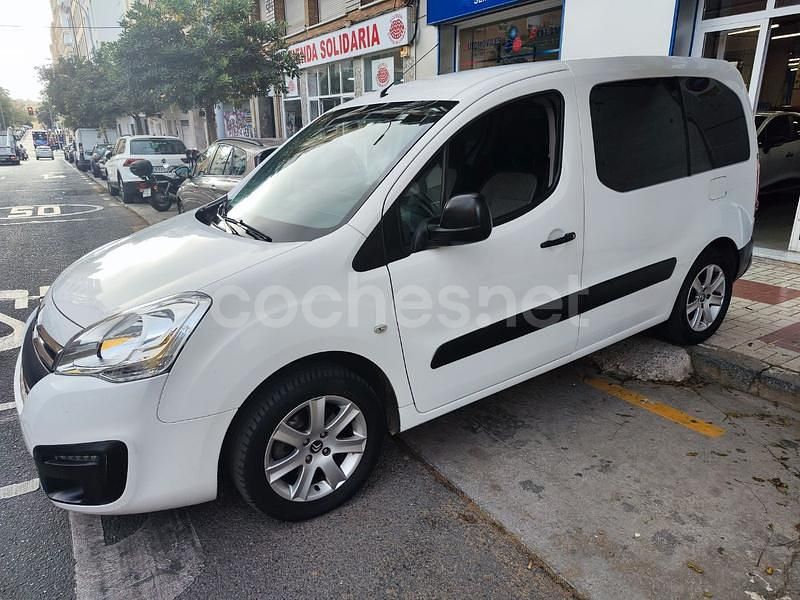Usado Citroën Berlingo Live 102 CV (75 kW) 2019 Blanco Monovolumen