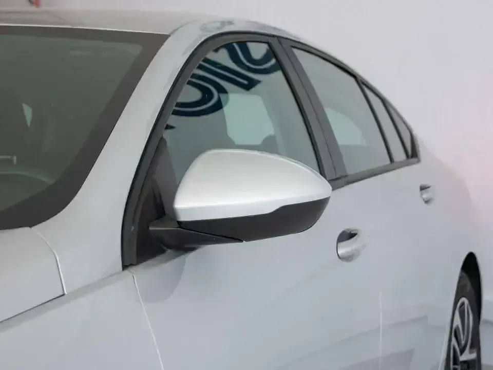 Usado Opel Insignia Selective 140 CV (102 kW) 2018 Gris Berlina