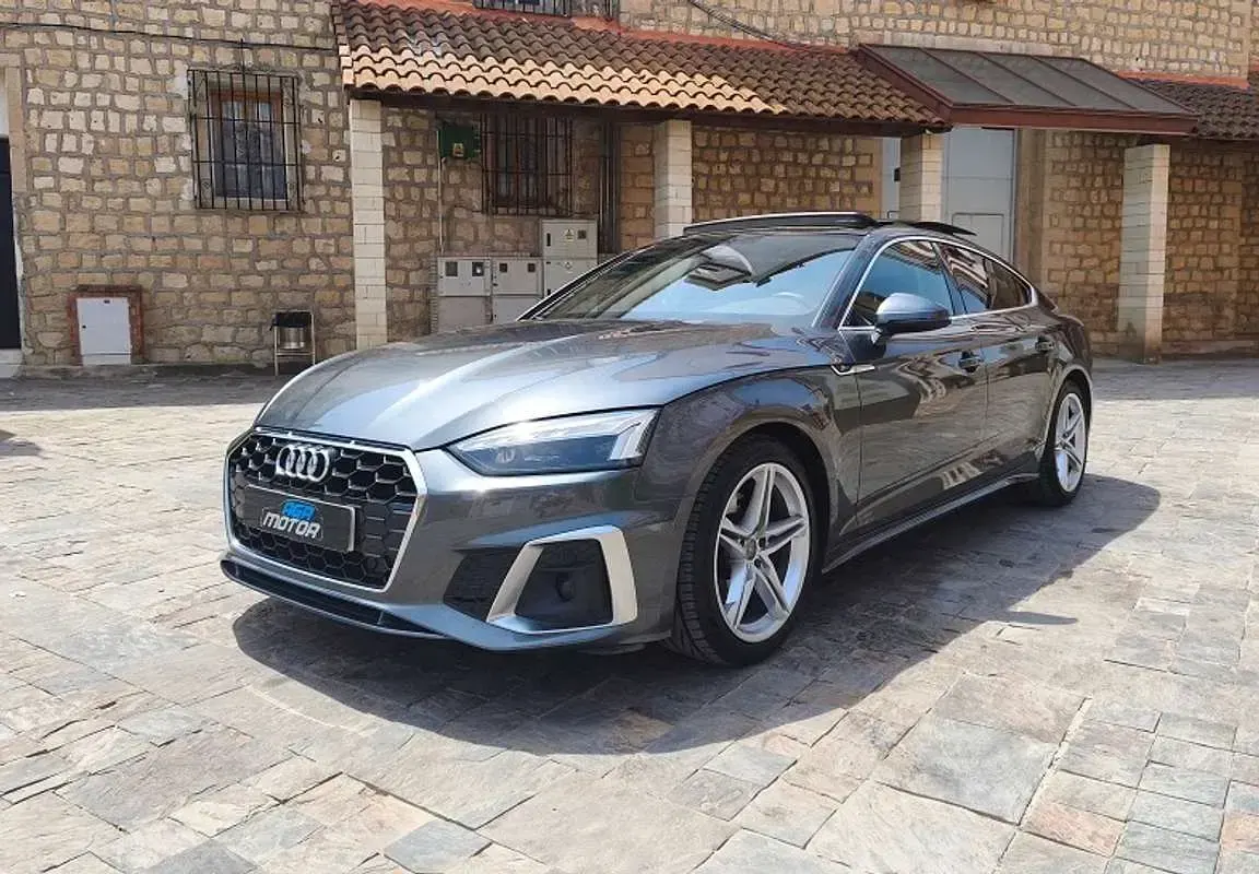 Usado Audi A5 Sportback S-Line 204 CV (150 kW) 2021 Gris Utilitario