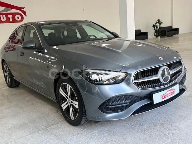 Usado Mercedes C220 200 CV (147 kW) 2023 Gris / plata Berlina