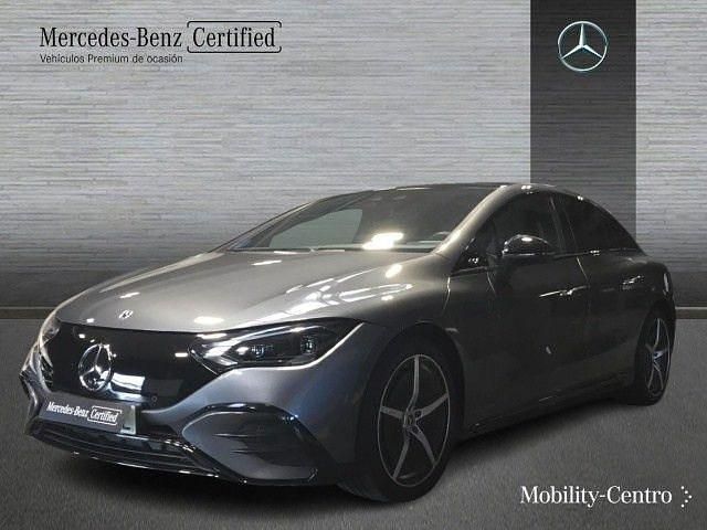 Usado Mercedes EQE350 AMG line 214 kW (292 CV) 2022 Selenitgrey  metallic paint Berlina