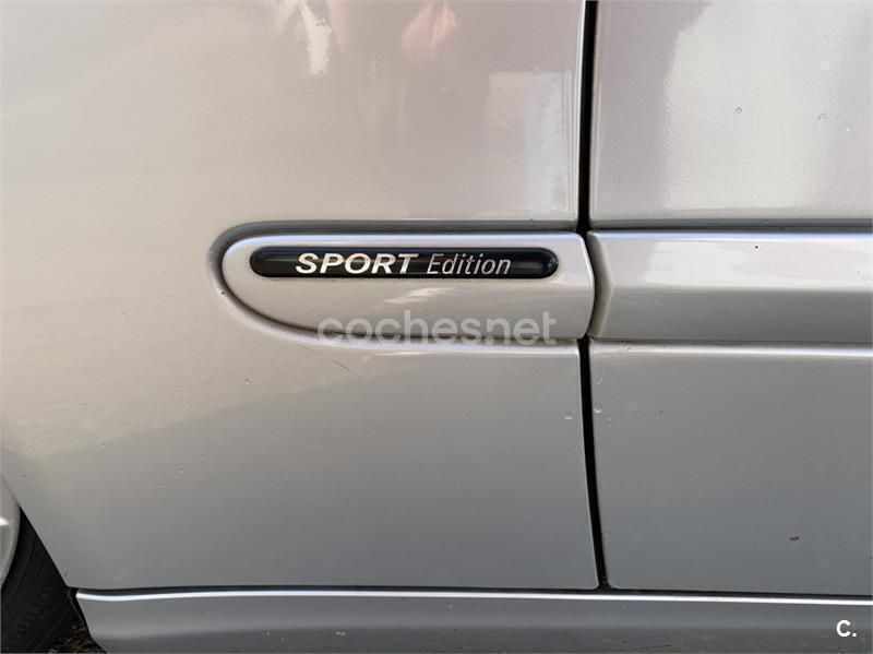 Usado Mercedes C220 Sport Edition 150 CV (110 kW) 2005 Gris / plata Berlina