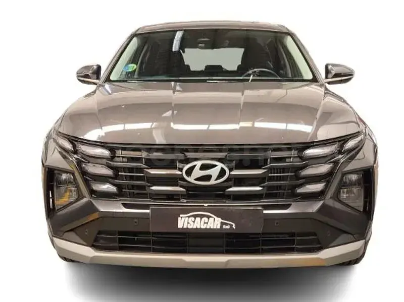 Usado Hyundai Tucson 160 CV (117 kW) 2025 Gris / plata SUV