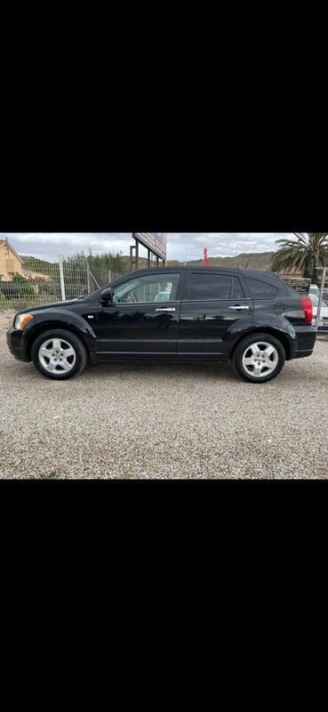 Usado Dodge Caliber SXT 140 CV (102 kW) 2007 Negro Utilitario