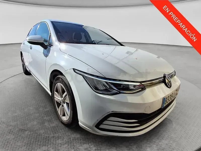 Usado VW Golf VIII Life 110 CV (80 kW) 2021 Blanco Berlina