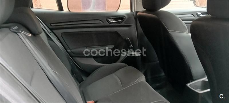 Usado Renault Mégane IV Business 115 CV (84 kW) 2019 Blanco Berlina