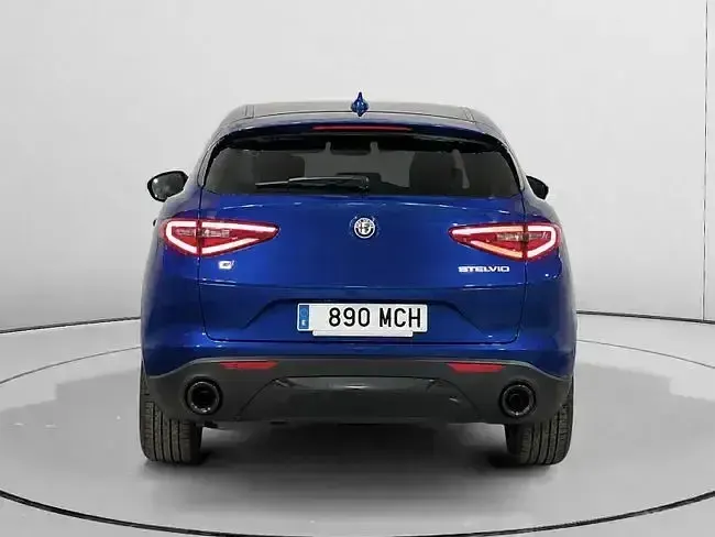 Usado Alfa Romeo Stelvio Sprint 190 CV (139 kW) 2022 Azul SUV