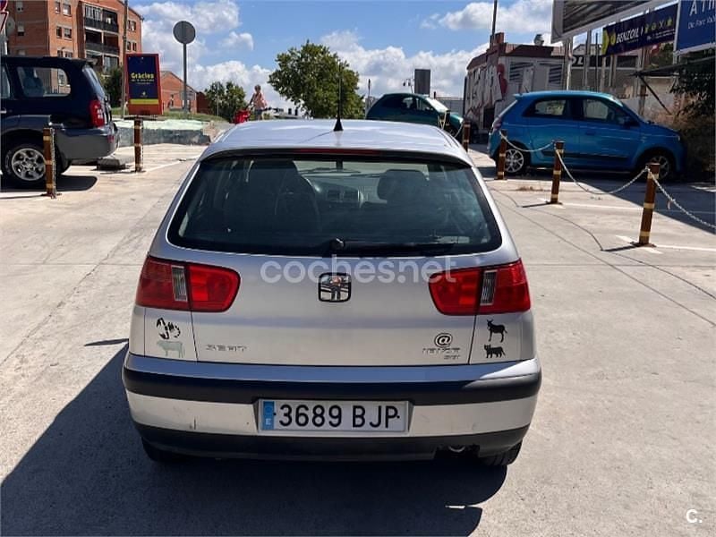 Brugt Seat Ibiza 68 HK (50 kW) 2001 Grå Sedan