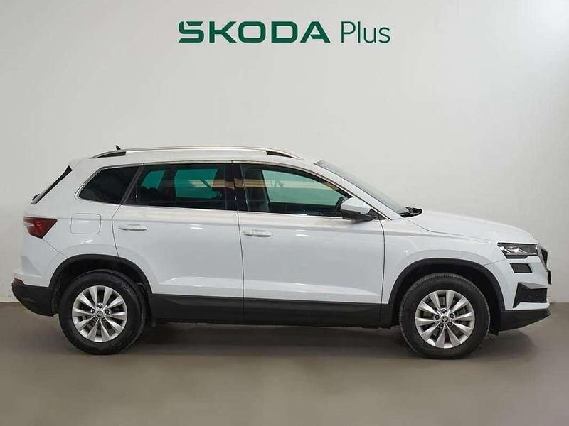 Usado Skoda Karoq Selection 150 CV (110 kW) 2024 Blanco SUV