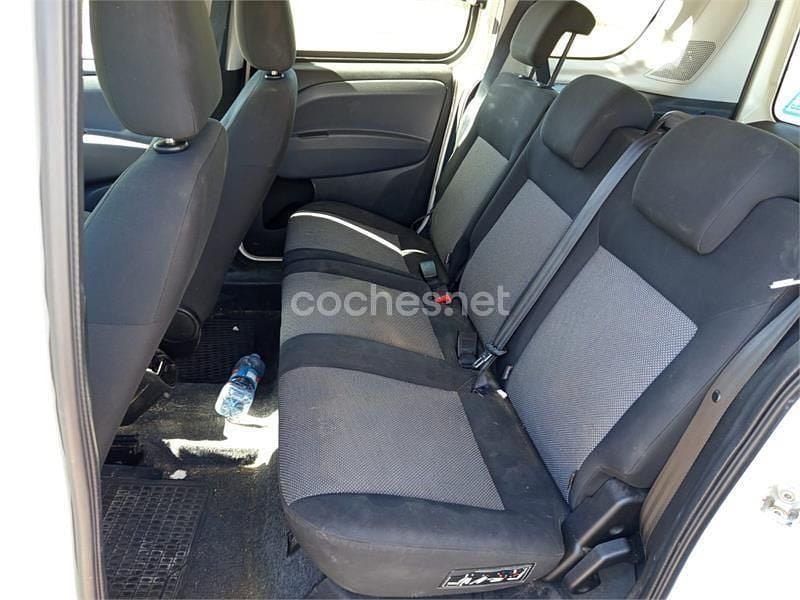 Blanco Usado 2011 Fiat Doblò Dynamic Monovolumen | 3750 € (Precio justo) - Imagen 1/2