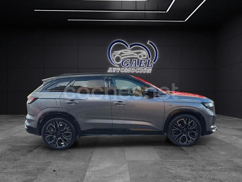 Usado Renault Austral Techno 200 CV (147 kW) 2025 Gris / plata SUV