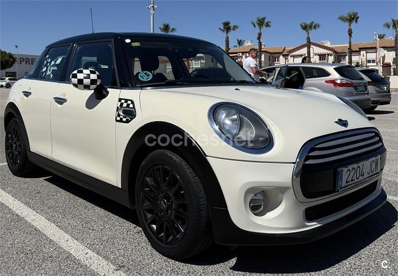 Usado Mini Cooper 136 CV (100 kW) 2015 Beige Utilitario