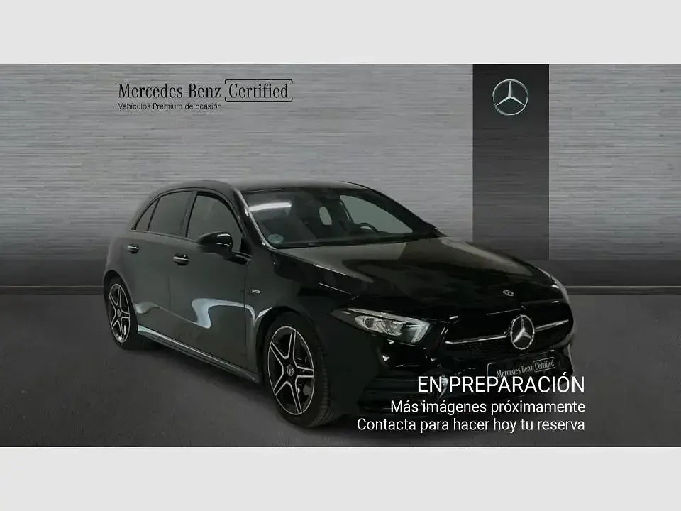 Usado Mercedes A200 AMG line 150 CV (110 kW) 2021 Negro Berlina