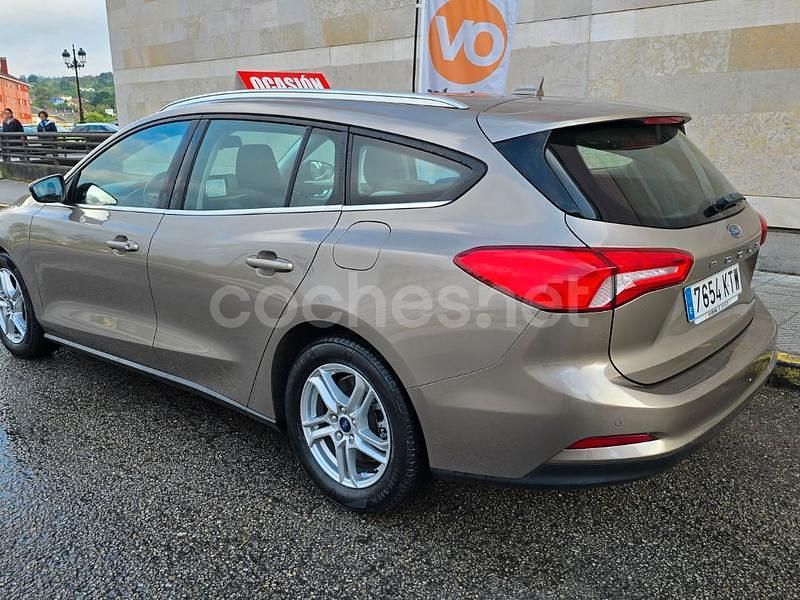 Usado Ford Focus Trend 120 CV (88 kW) 2019 Beige Familiar