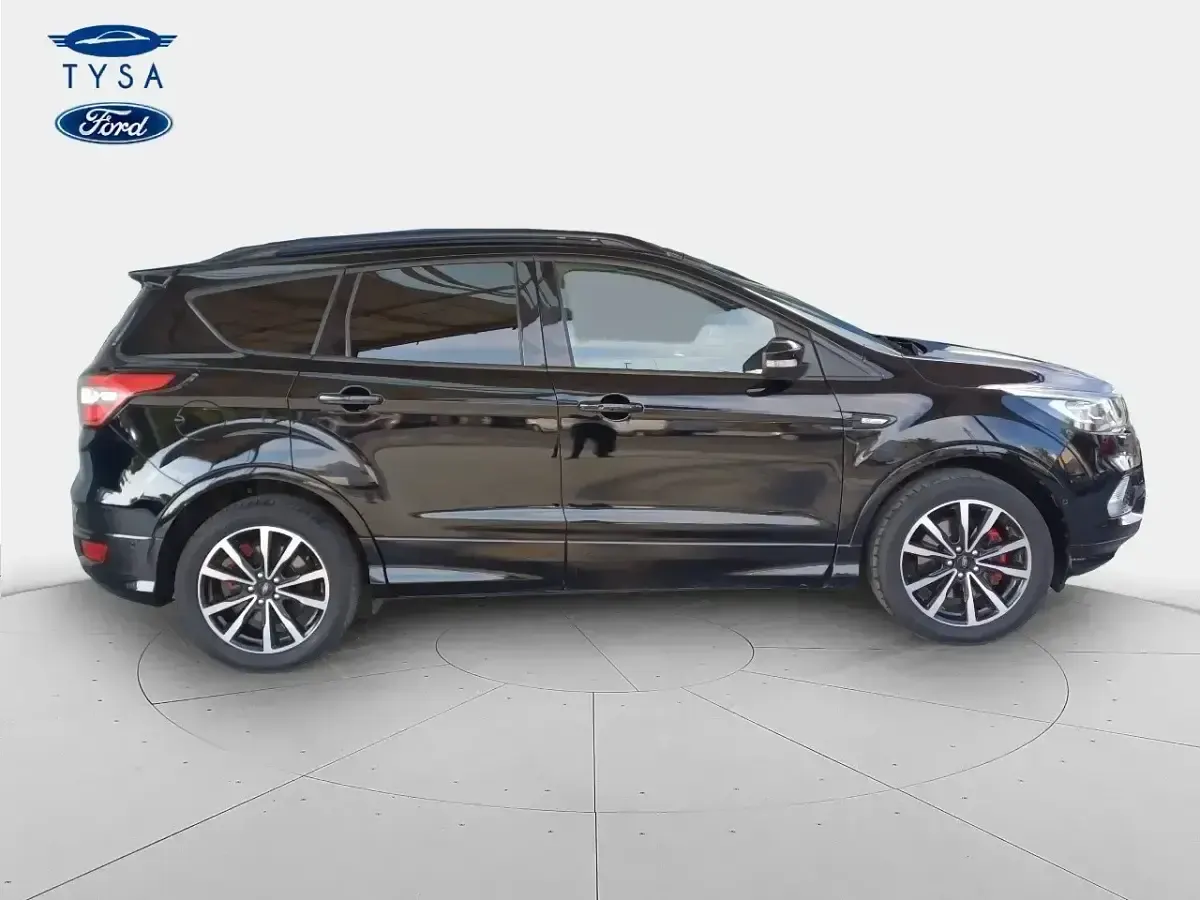 Usado Ford Kuga ST-Line 150 CV (110 kW) 2019 Negro SUV