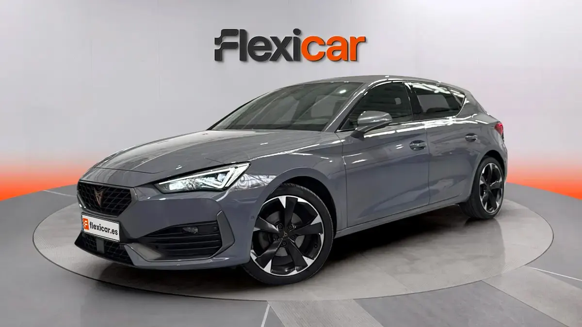 Usado Cupra Leon 150 CV (110 kW) 2023 Gris Berlina