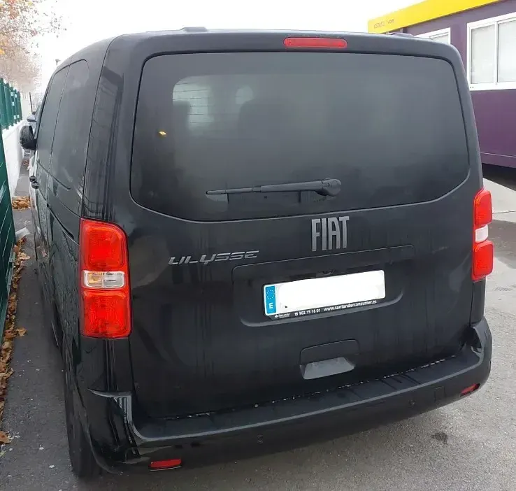 Usado Fiat Ulysse 100 kW (136 CV) 2024 Negro Monovolumen