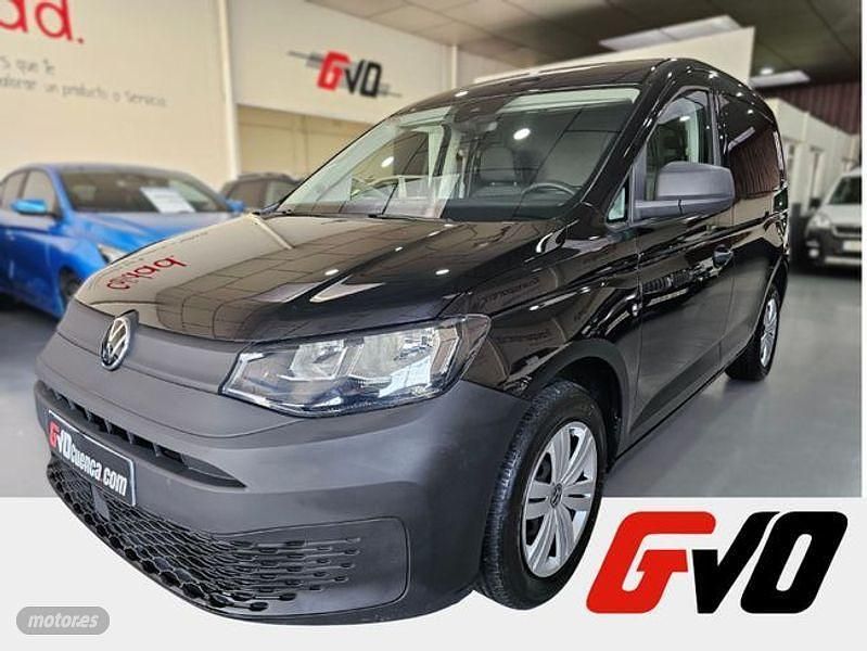 Usado VW Caddy 102 CV (75 kW) 2021 Negro Monovolumen