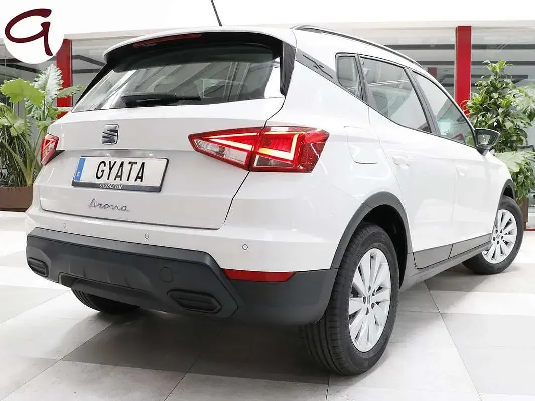 Usado Seat Arona Xperience 116 CV (85 kW) 2025 Blanco SUV