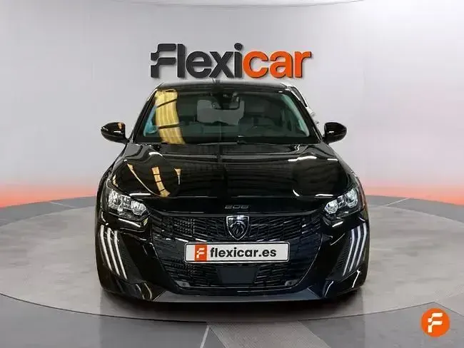Usado Peugeot 208 Allure 100 CV (73 kW) 2025 Negro Utilitario