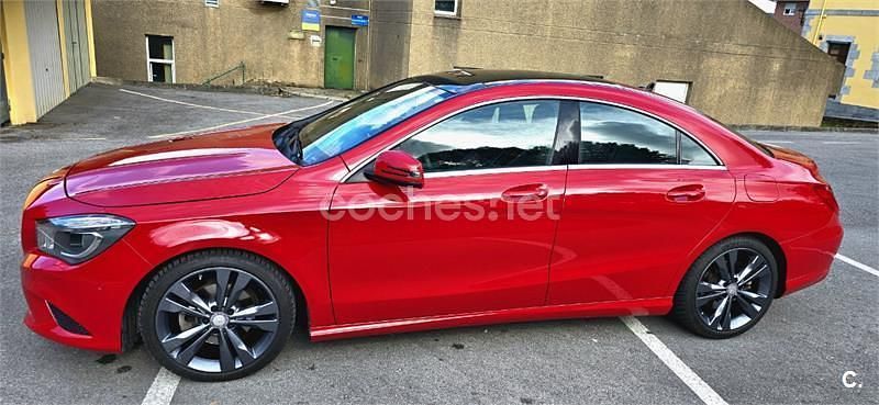 Usado Mercedes CLA200 Urban 136 CV (100 kW) 2016 Rojo Berlina