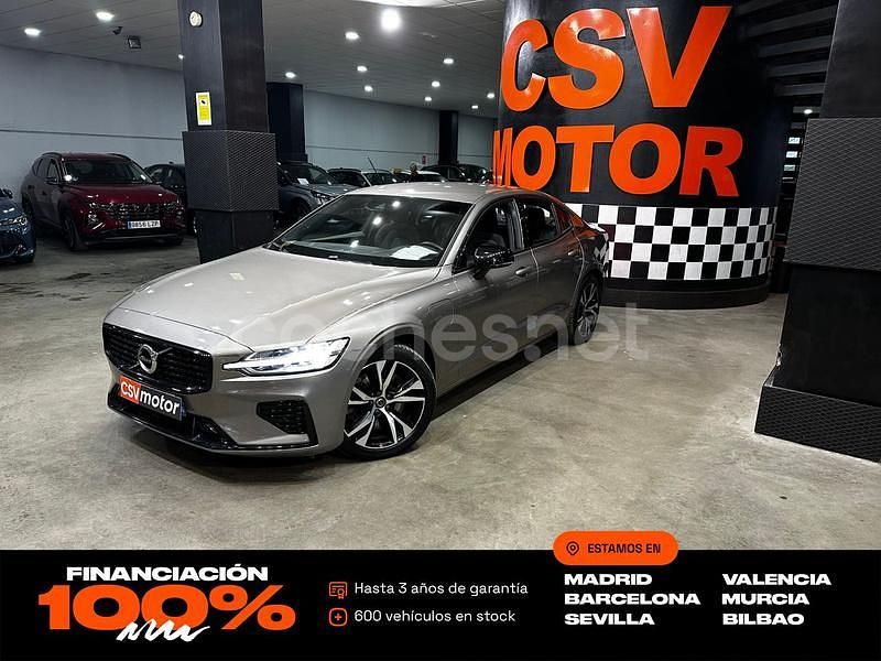 Gris / plata Usado 2021 Volvo S60 R-Design Berlina | 26.850 € (Precio justo) - Imagen 1/4