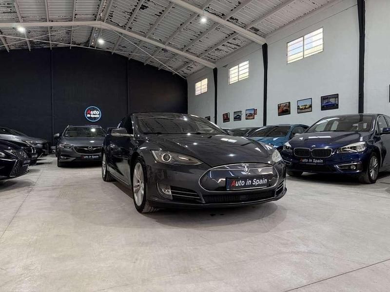 Gris Usado 2014 Tesla Model S RWD Utilitario | 21.500 € - Imagen 1/4