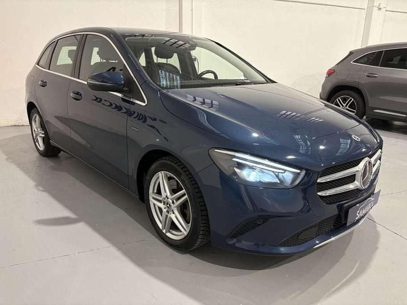 Usado Mercedes B250e 218 CV (160 kW) 2021 Azul Monovolumen