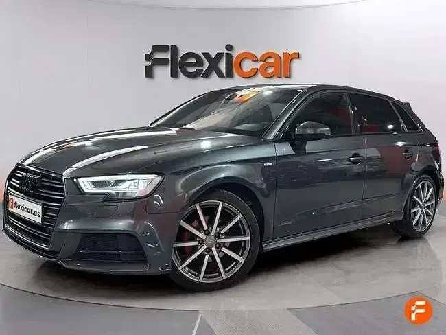 Usado Audi A3 S-Line 150 HP (110 kW) 2019 Cinzento Sedan