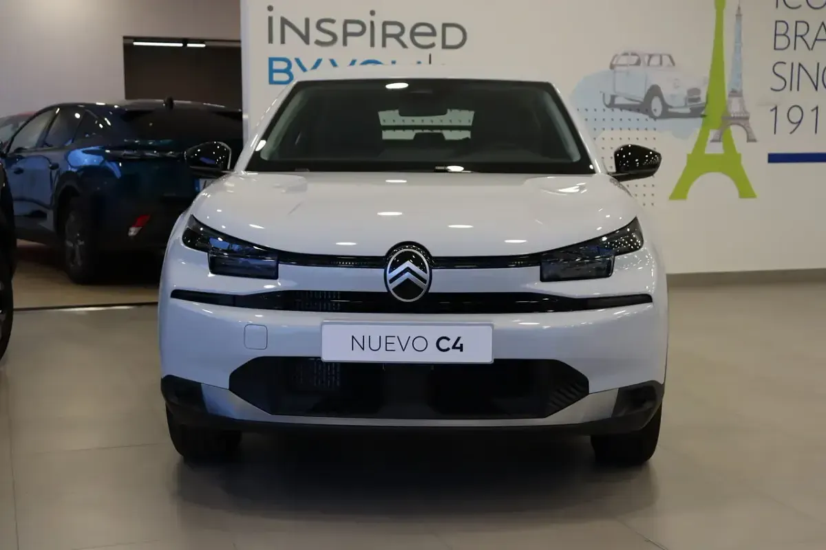 Nuevo Citroën C4 136 CV (100 kW) 2025 Blanco okenite SUV