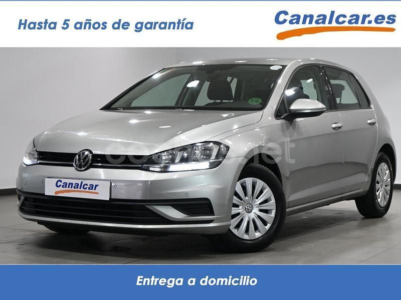 Gris plata Usado 2018 VW Golf VII Business Berlina | 13.590 € (Precio justo) - Imagen 1/4