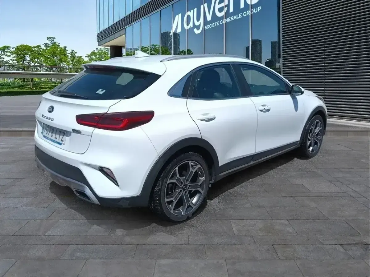 Usado Kia XCeed 141 CV (103 kW) 2021 Blanco SUV