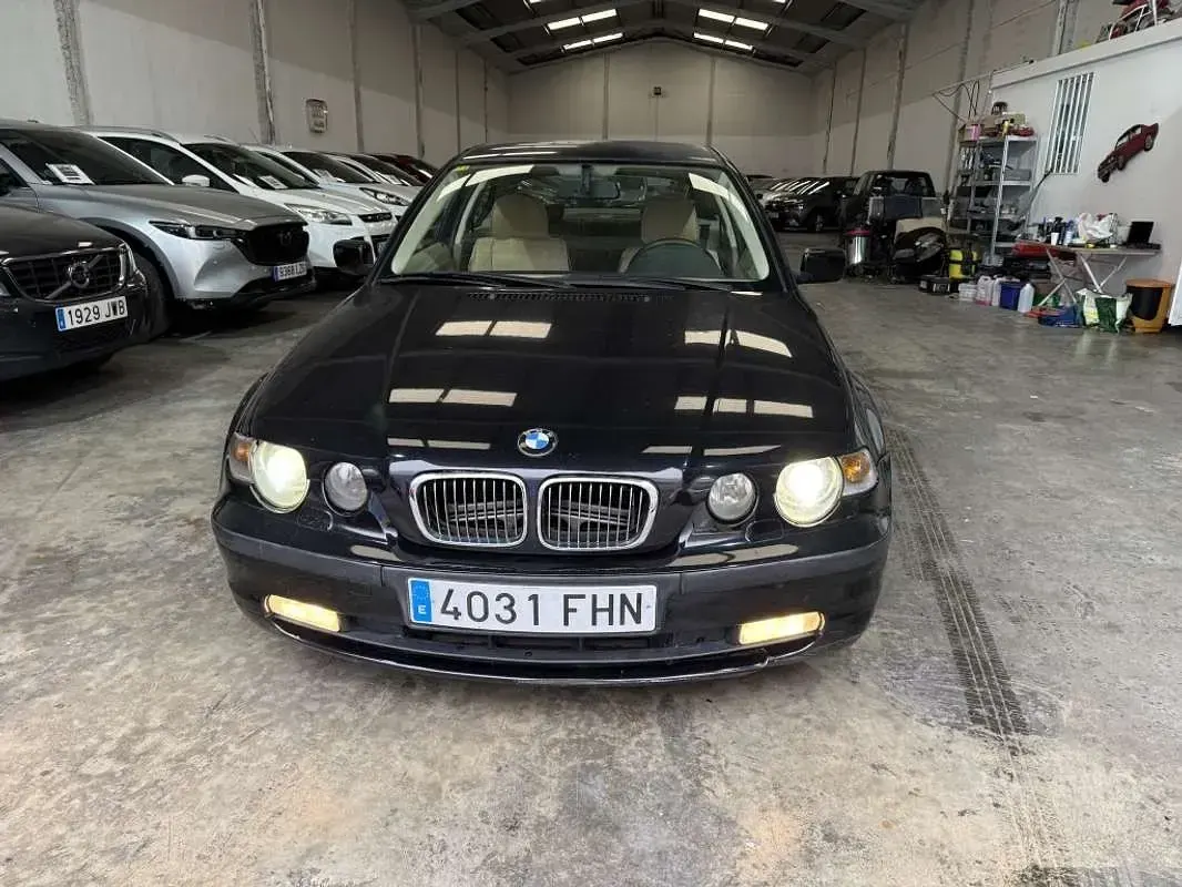 Usado BMW 320 150 CV (110 kW) 2003 Negro Berlina