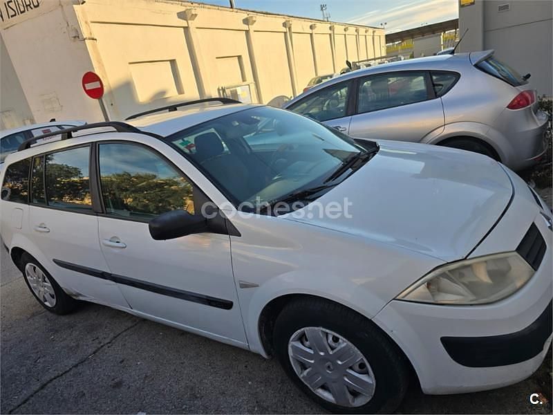 Blanco Usado 2005 Renault Mégane GrandTour Authentique Familiar | 1200 € (Precio justo) - Imagen 1/4
