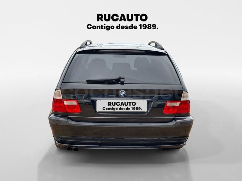 Usado BMW 320 Comfort Edition 170 CV (125 kW) 2004 Negro Familiar