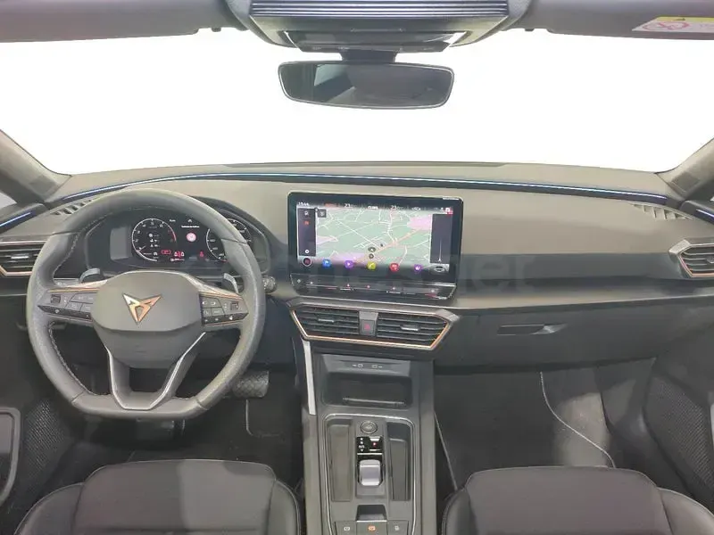 Usado Cupra Leon 150 CV (110 kW) 2022 Blanco Berlina