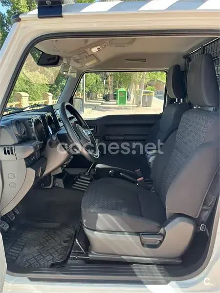 Usado Suzuki Jimny 102 CV (75 kW) 2021 Blanco SUV