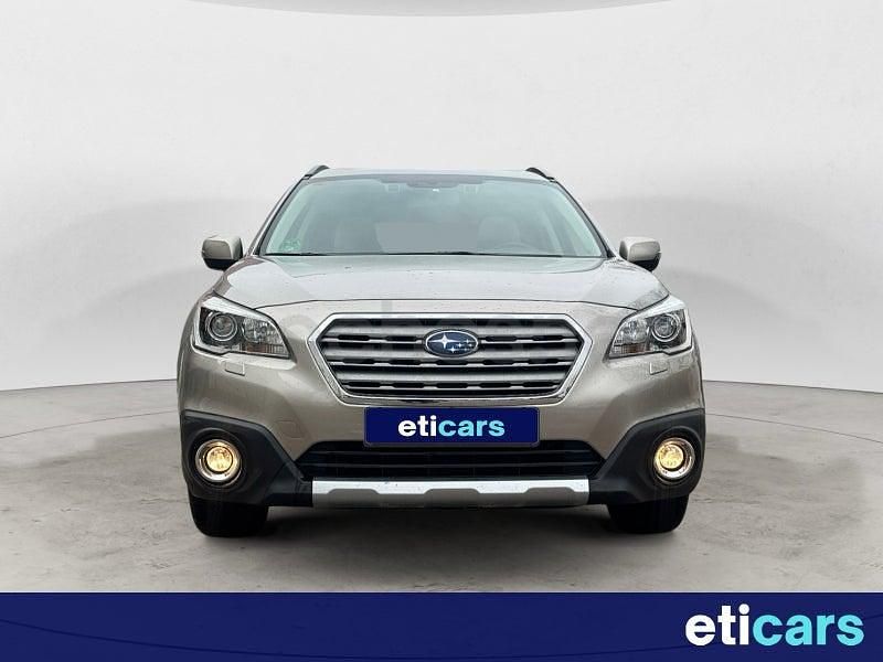 Usado Subaru Outback 150 CV (110 kW) 2017 Beige Familiar